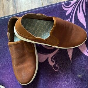 Olukai women’s shoes W10